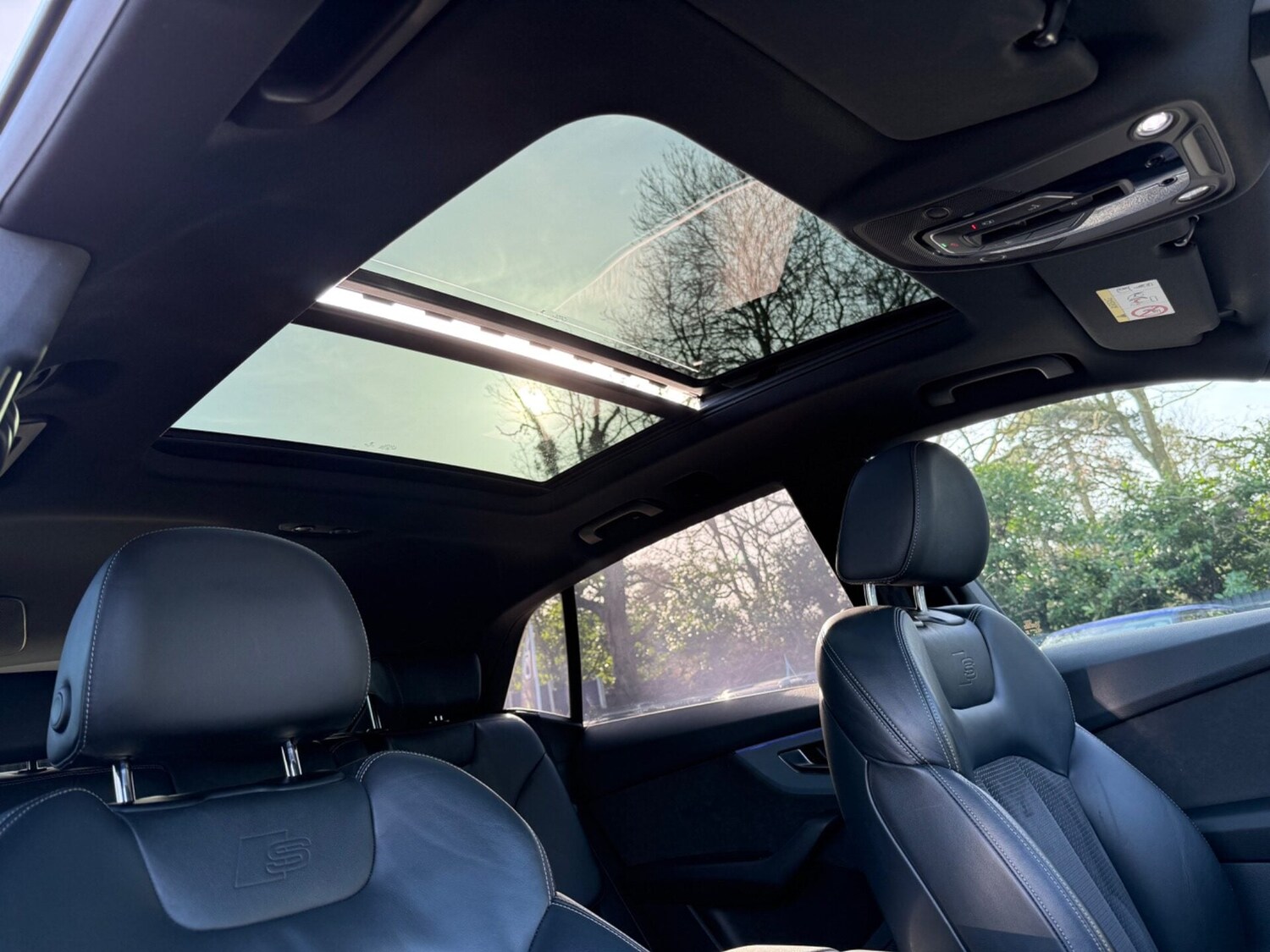 Used Audi Q8 2018 for sale - 77582437: Photo 60