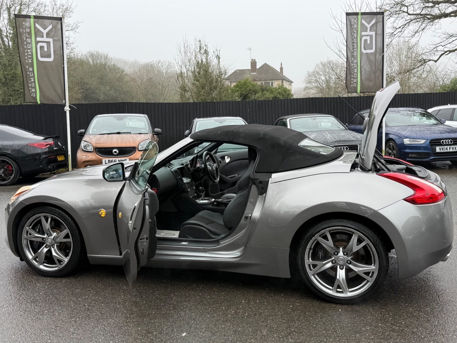 Used Nissan 370 Z 2010 for sale - 77528216: Photo 19