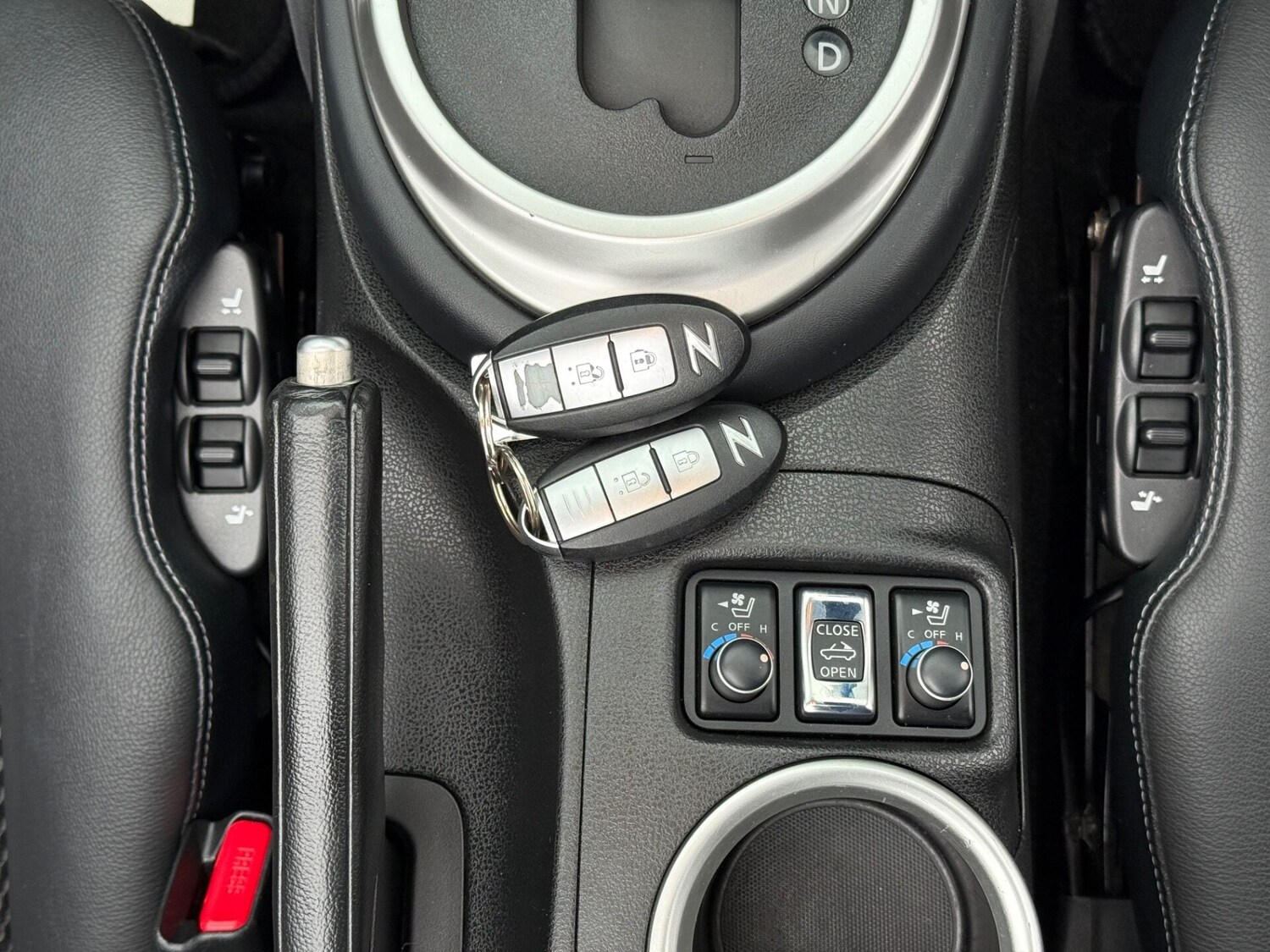 Used Nissan 370 Z 2010 for sale - 77528216: Photo 41