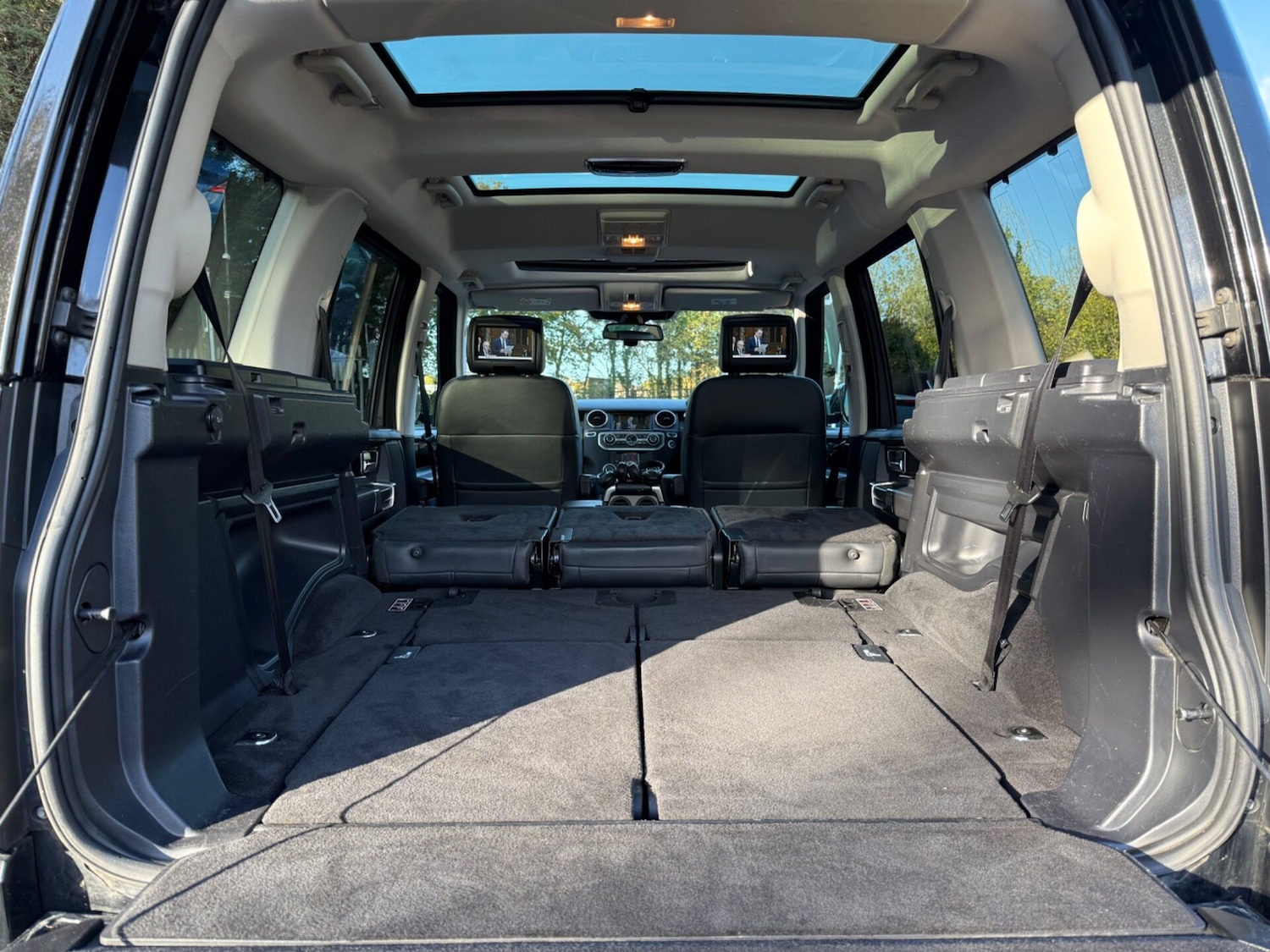 Used Land Rover Discovery 2016 for sale - 76541377: Photo 12