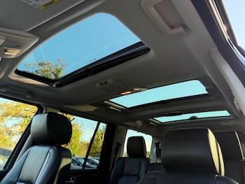 Used Land Rover Discovery 2016 for sale - 76541377: Photo