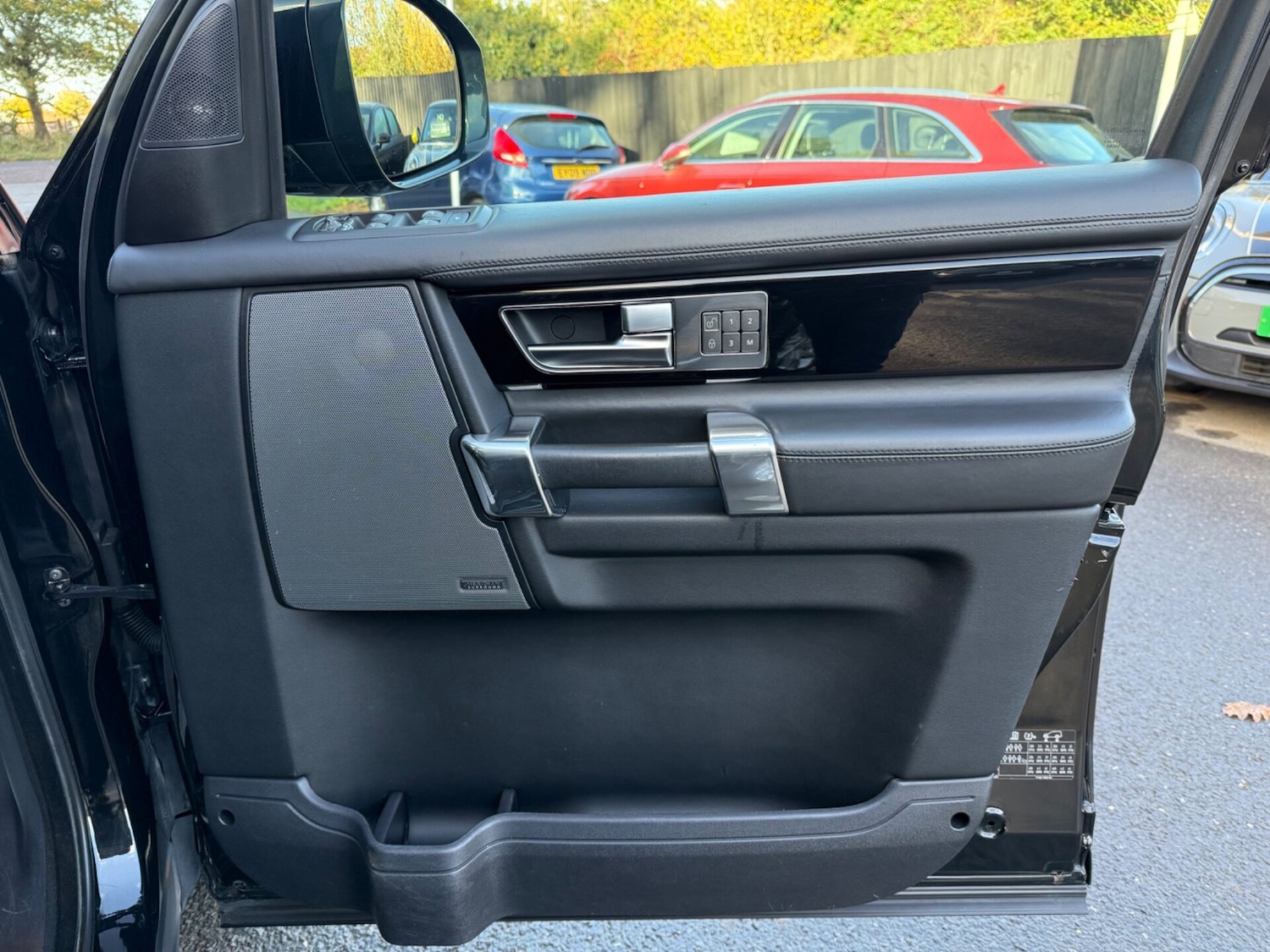 Used Land Rover Discovery 2016 for sale - 76541377: Photo 42