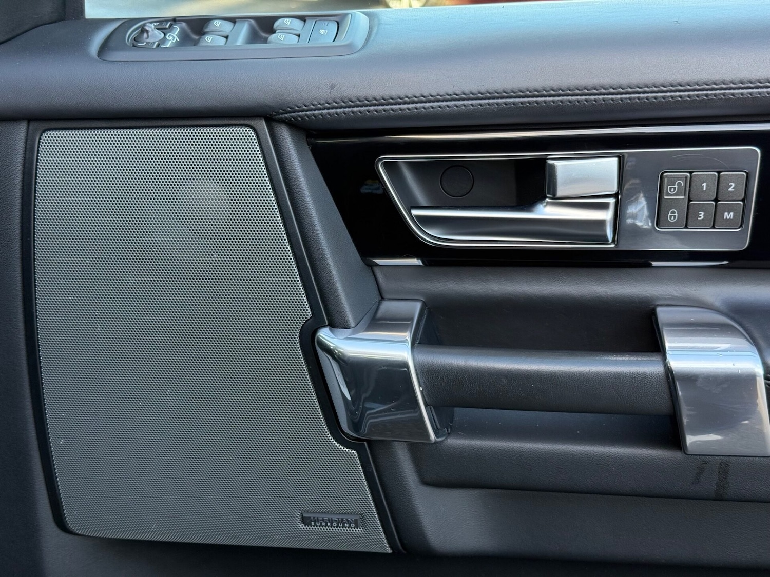 Used Land Rover Discovery 2016 for sale - 76541377: Photo 43