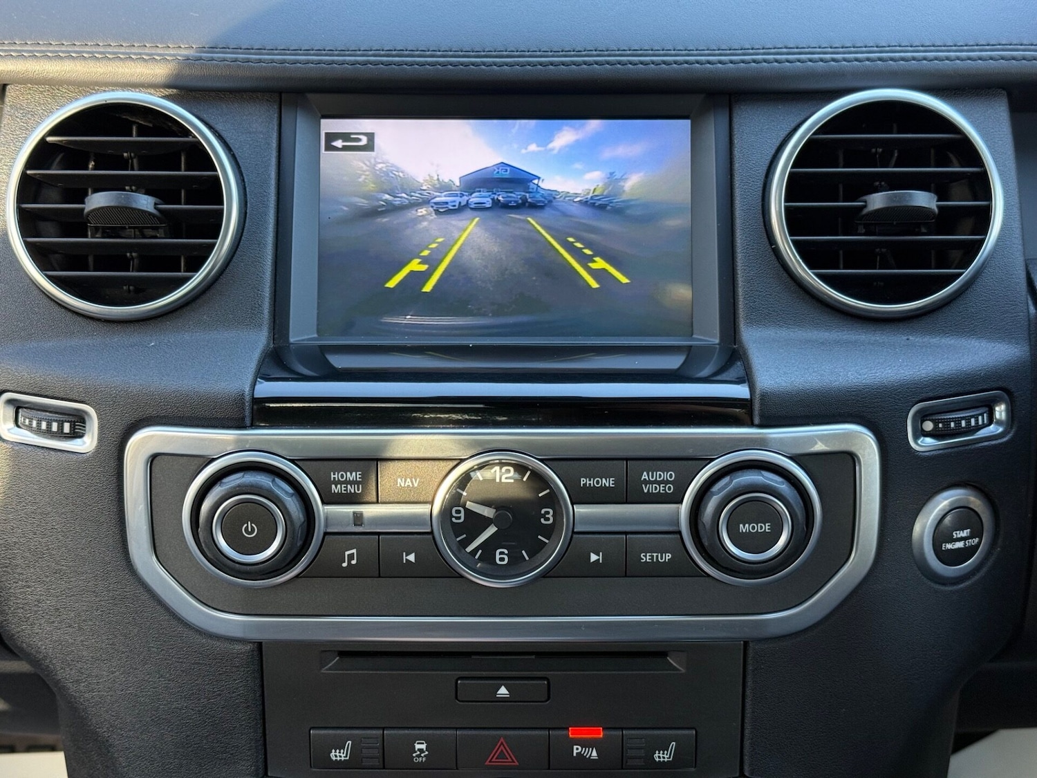 Used Land Rover Discovery 2016 for sale - 76541377: Photo 45