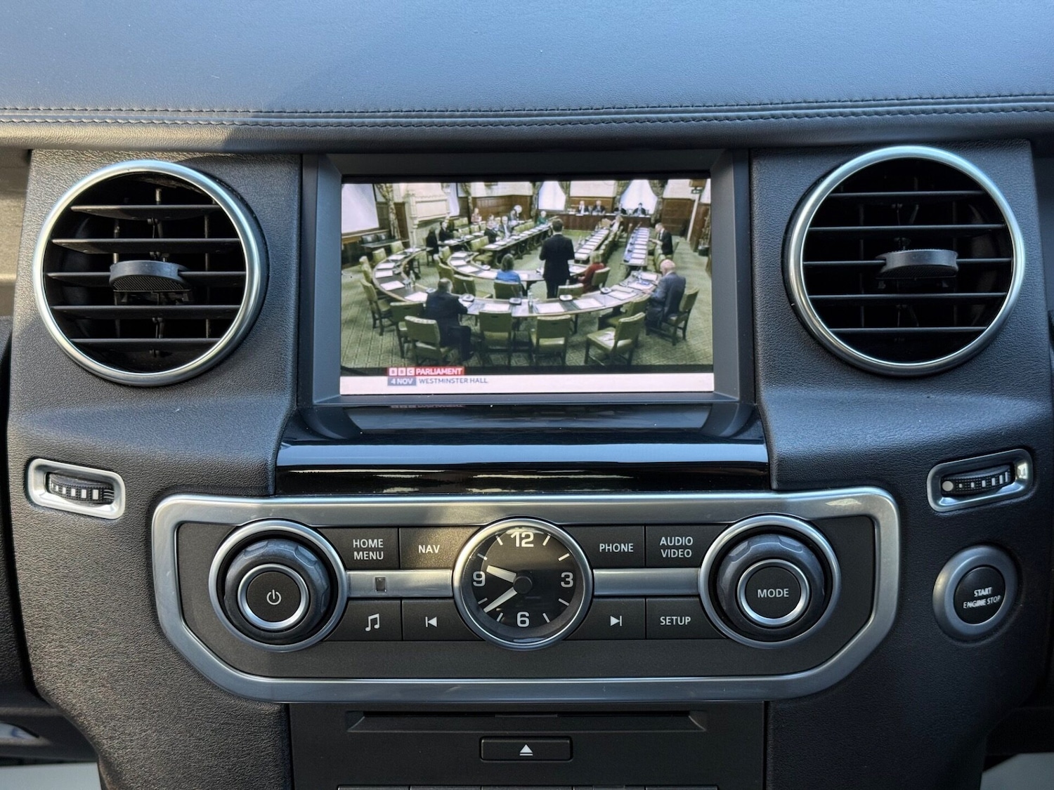 Used Land Rover Discovery 2016 for sale - 76541377: Photo 46