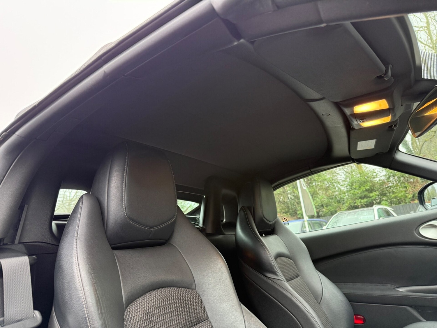 Used Nissan 370 Z 2010 for sale - 77731034: Photo 16