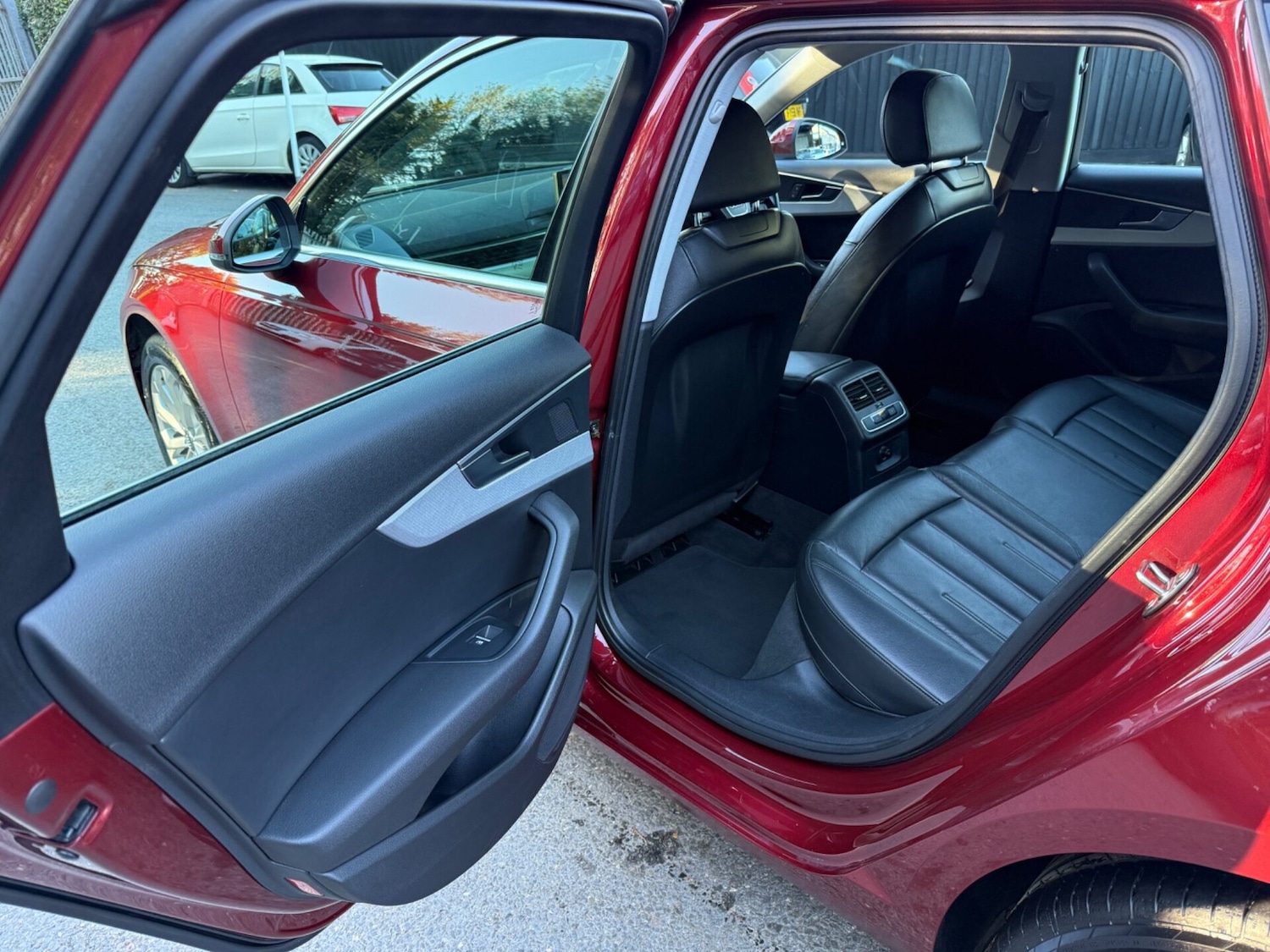 Used Audi A4 2016 for sale - 76192867: Photo 26