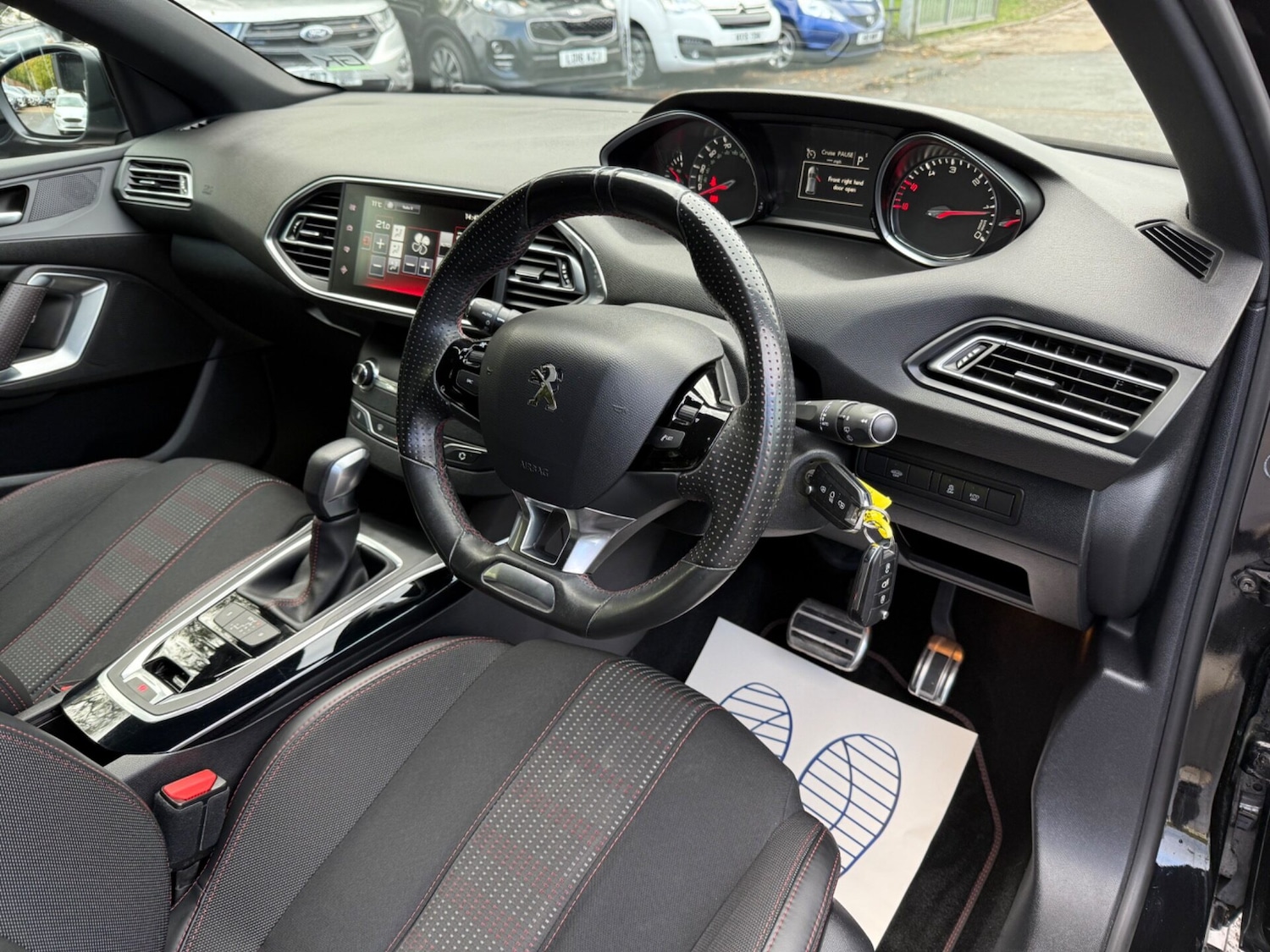 Used Peugeot 308 2016 for sale - 76363138: Photo 14