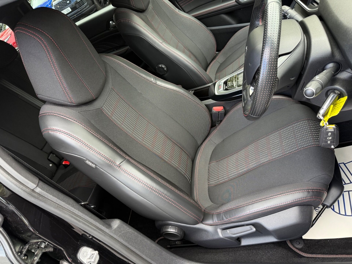 Used Peugeot 308 2016 for sale - 76363138: Photo 30