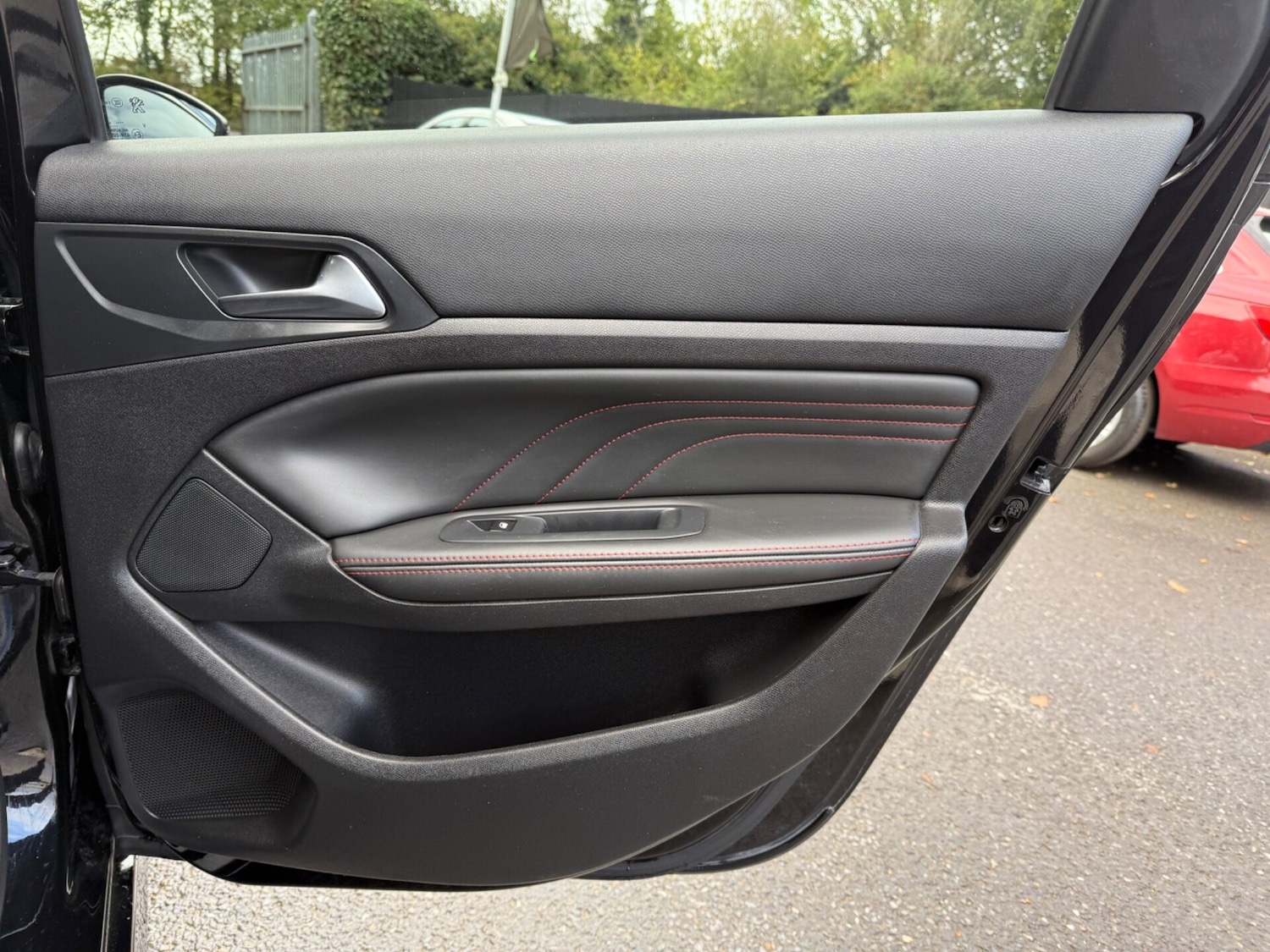 Used Peugeot 308 2016 for sale - 76363138: Photo 31