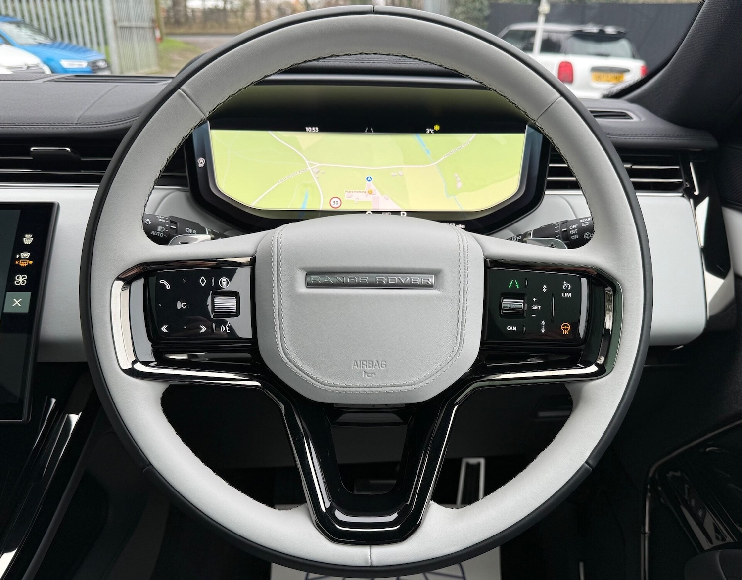 Used Land Rover Range Rover Sport 2025 for sale - 77148004: Photo 11