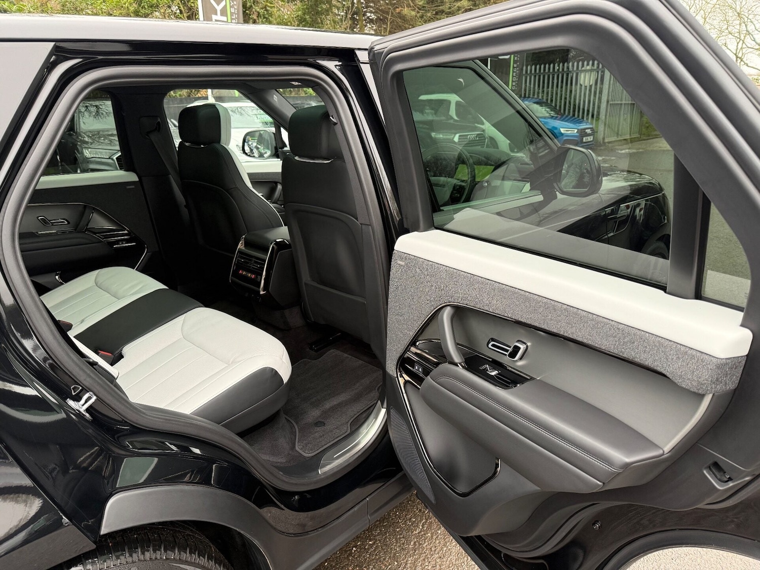 Used Land Rover Range Rover Sport 2025 for sale - 77148004: Photo 37