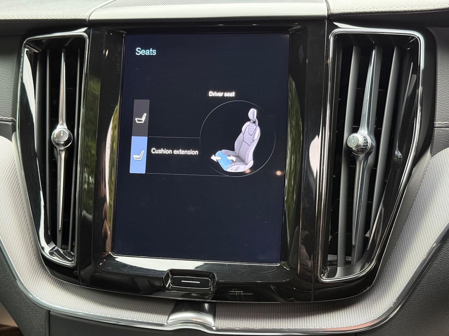 Used Volvo XC60 2019 for sale - 76972551: Photo 50