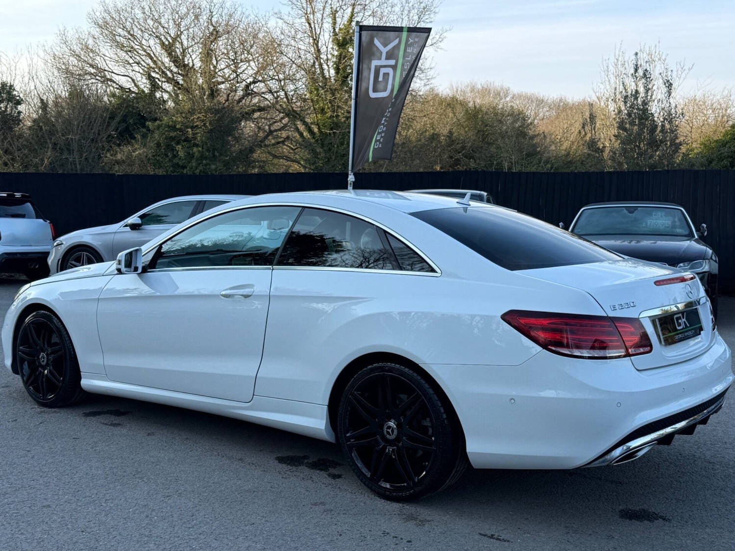 Used Mercedes-Benz E Class 2016 for sale - 77961785: Photo 2
