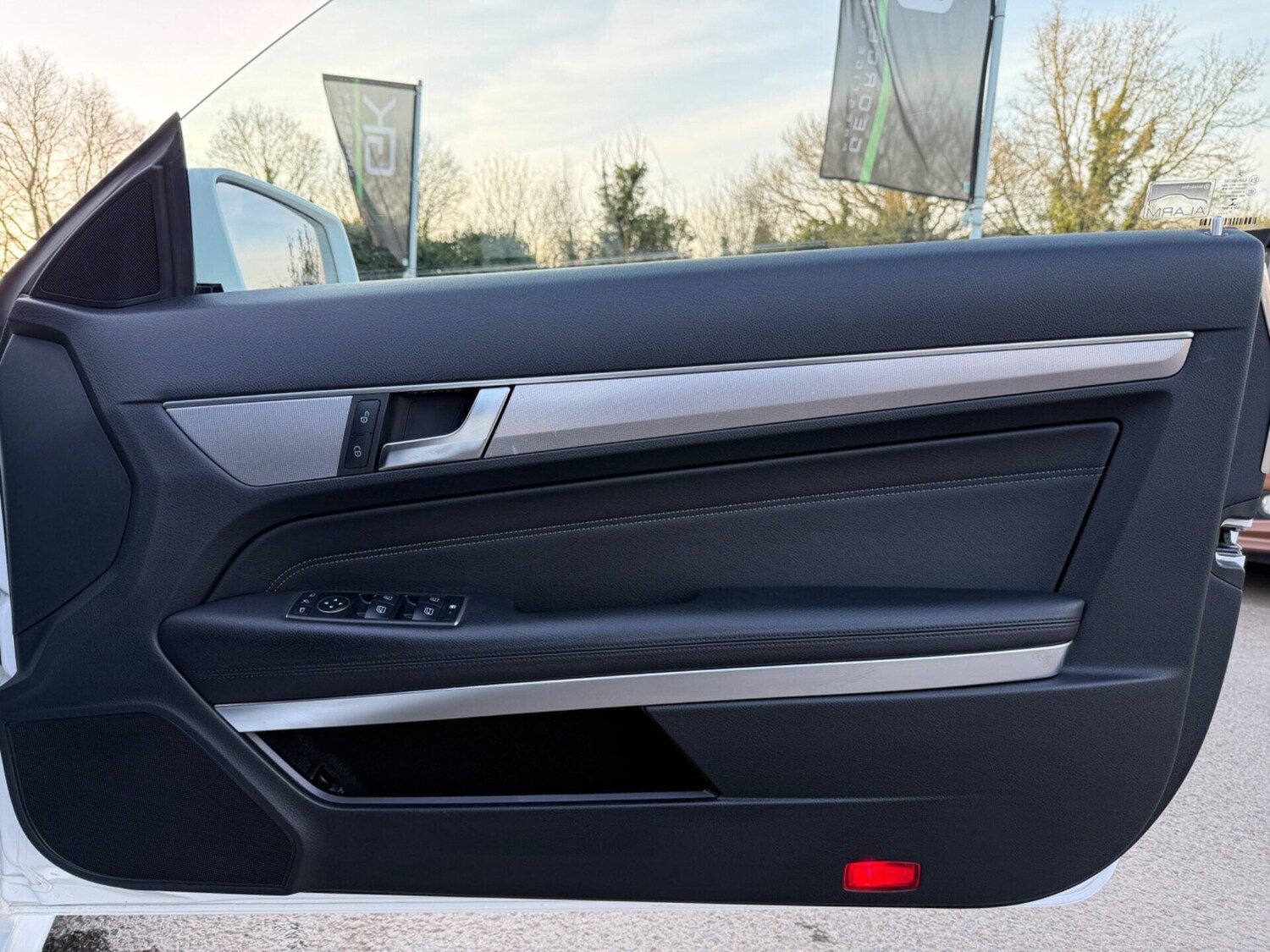 Used Mercedes-Benz E Class 2016 for sale - 77961785: Photo 29