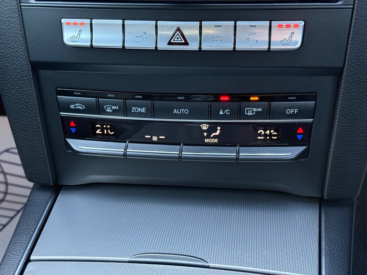 Used Mercedes-Benz E Class 2016 for sale - 77961785: Photo 34