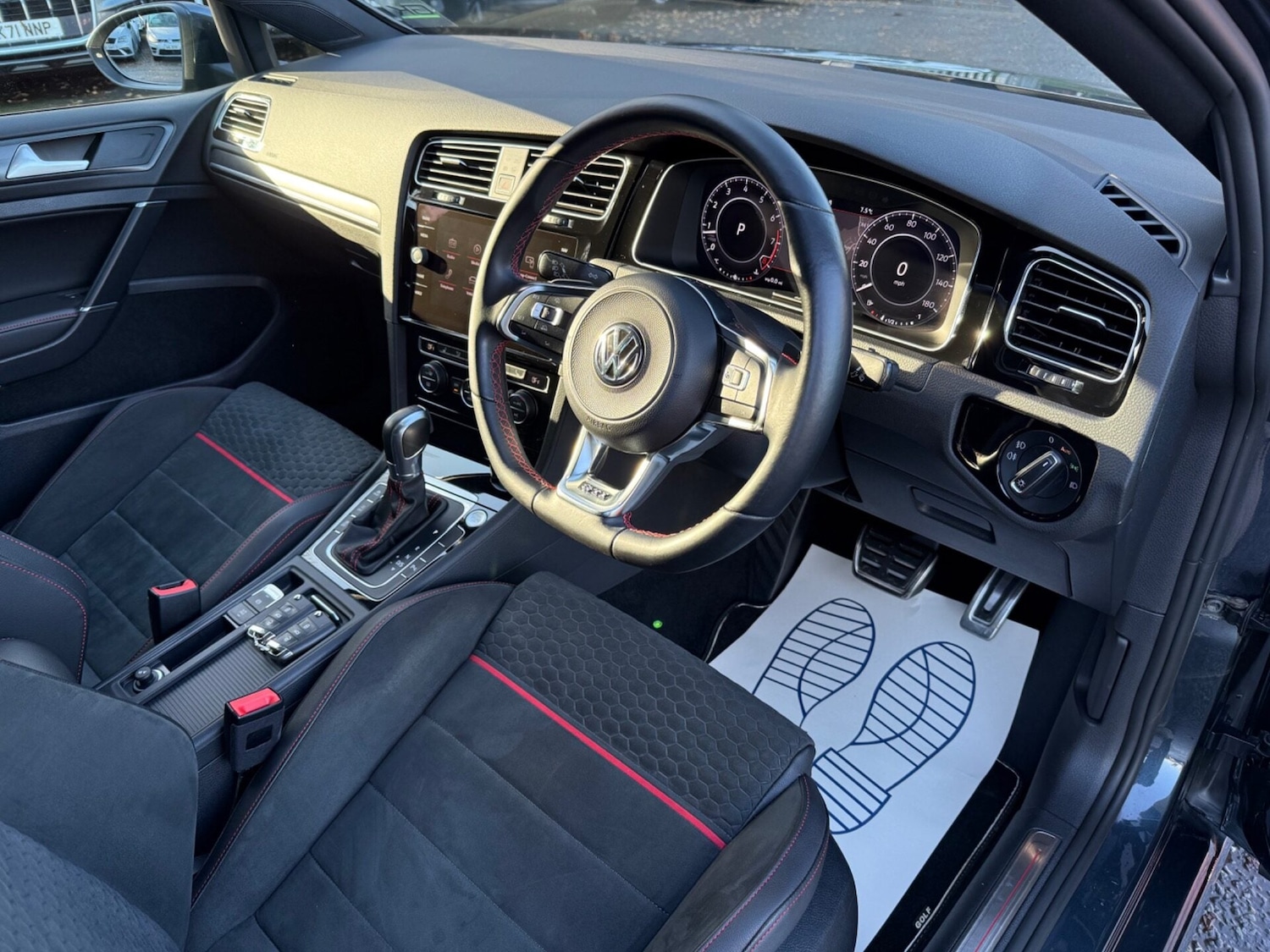 Used Volkswagen Golf 2017 for sale - 76791380: Photo 15