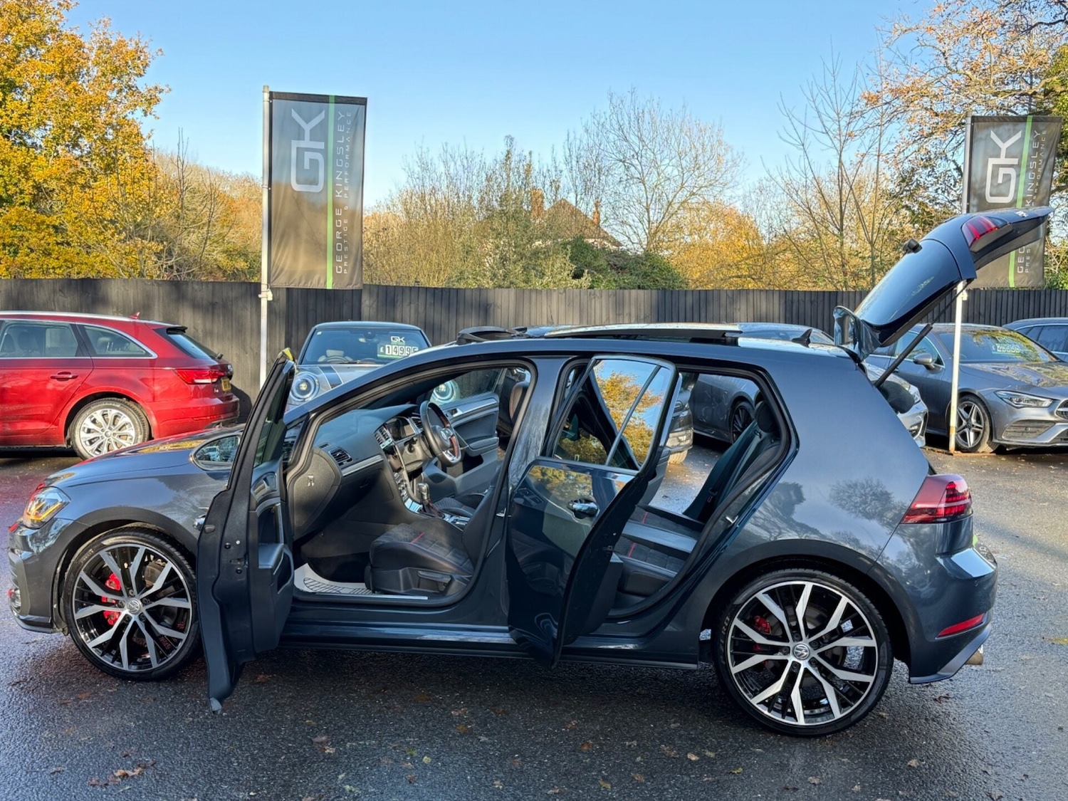 Used Volkswagen Golf 2017 for sale - 76791380: Photo 24