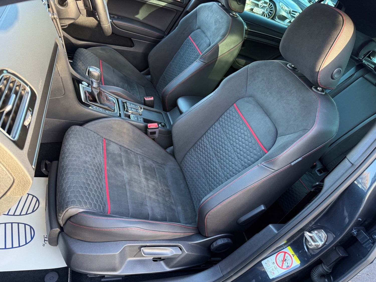 Used Volkswagen Golf 2017 for sale - 76791380: Photo 27