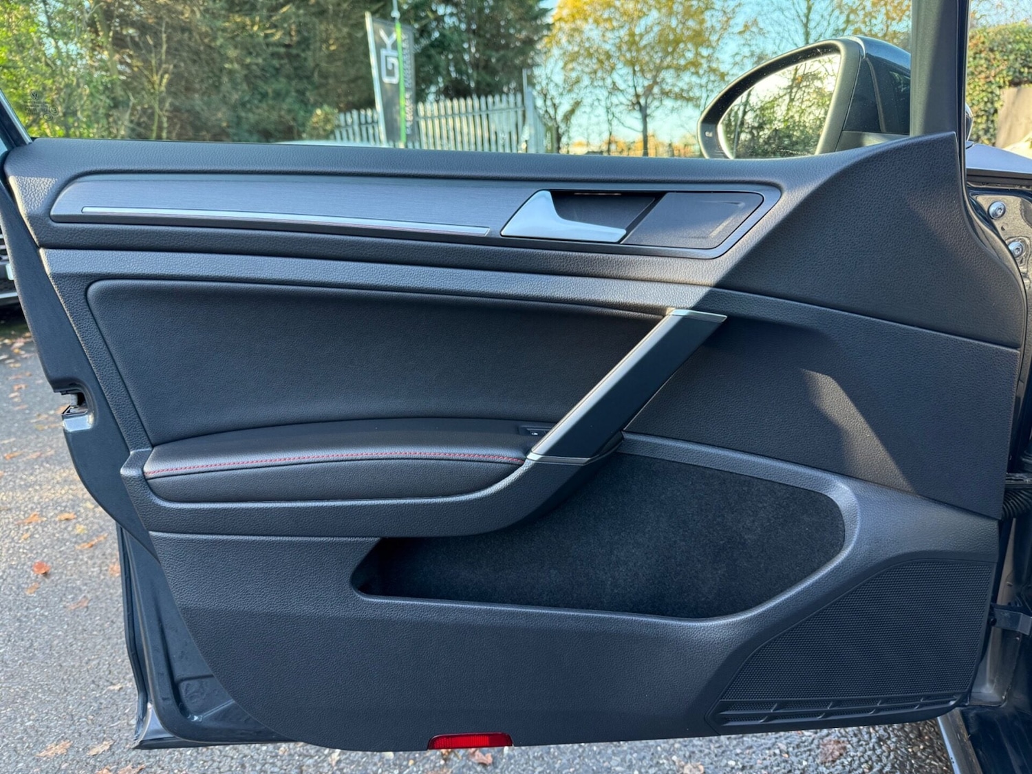 Used Volkswagen Golf 2017 for sale - 76791380: Photo 29