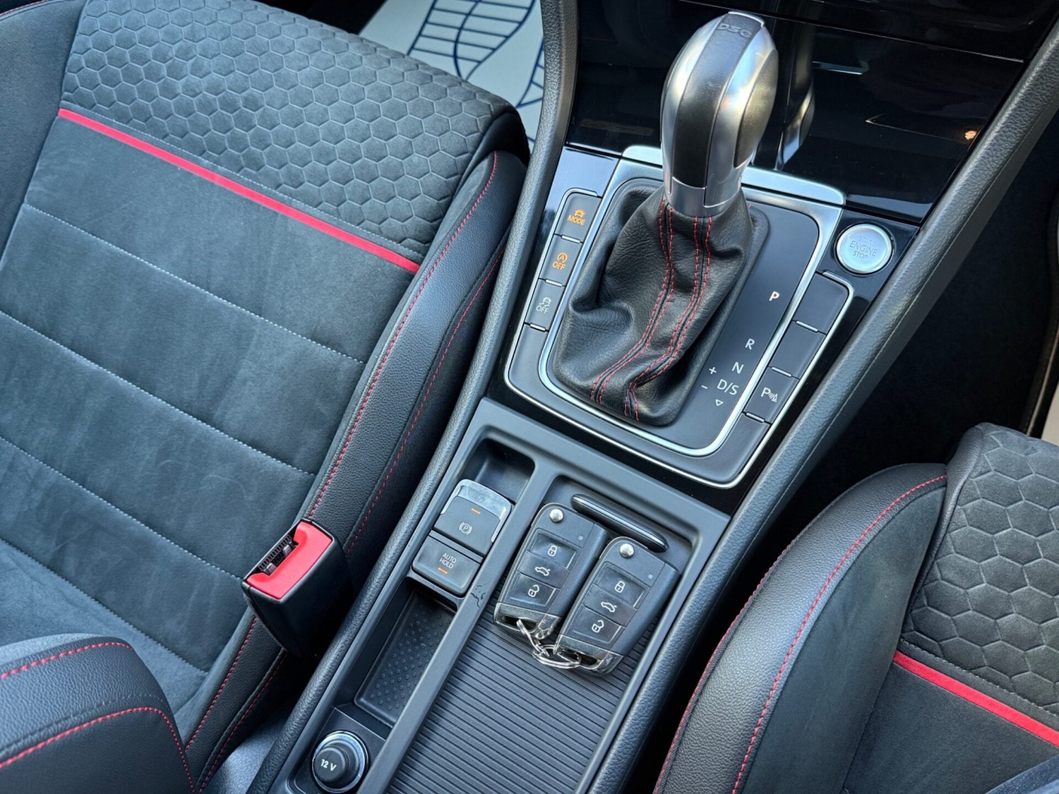 Used Volkswagen Golf 2017 for sale - 76791380: Photo 45