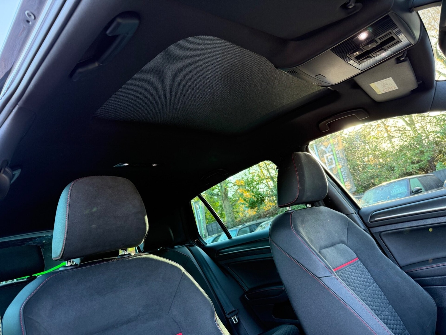 Used Volkswagen Golf 2017 for sale - 76791380: Photo 54