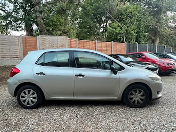 Used Toyota Auris 2009 for sale - 79852315: Photo