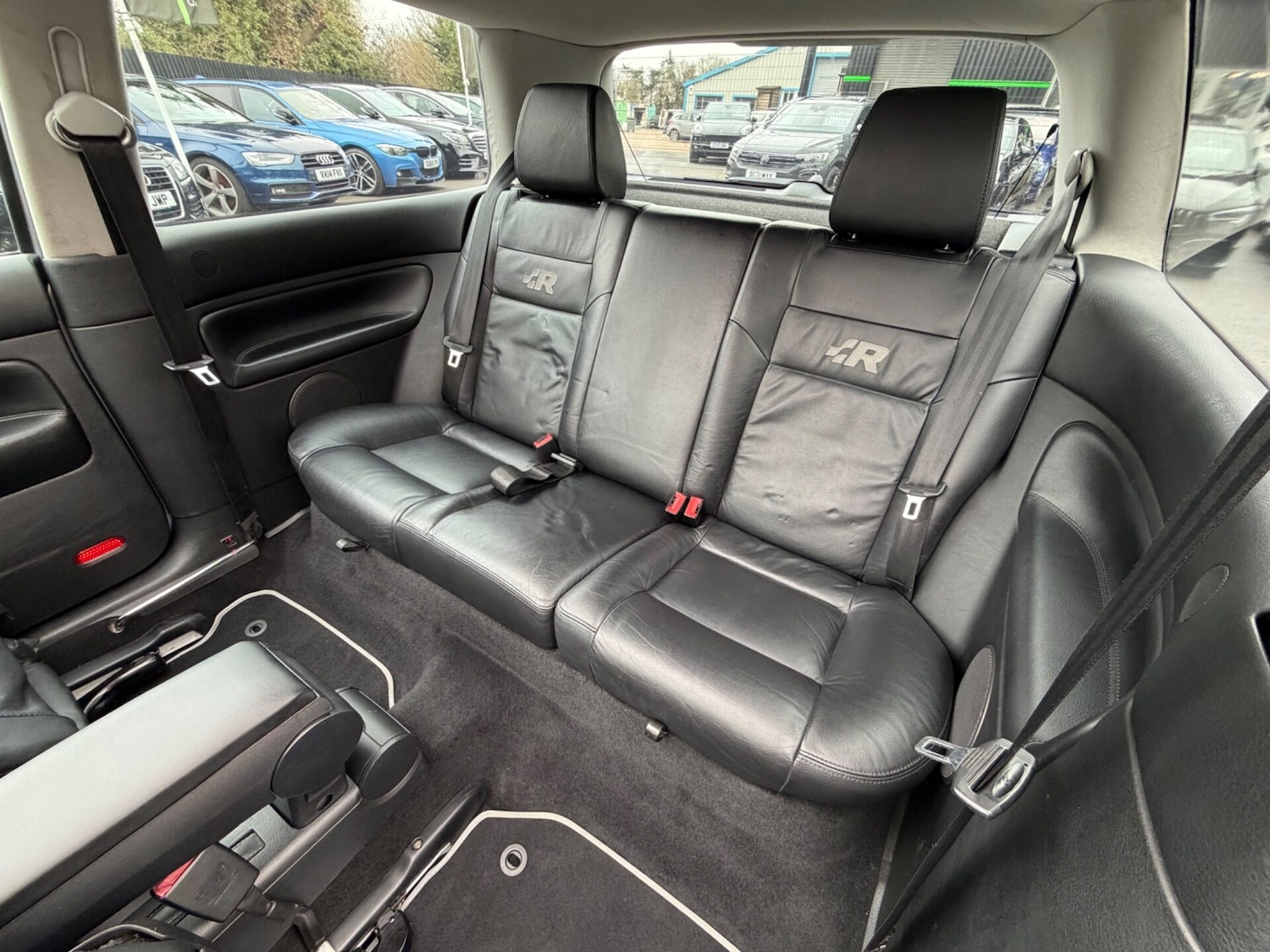 Used Volkswagen Golf 2003 for sale - 77630100: Photo 23