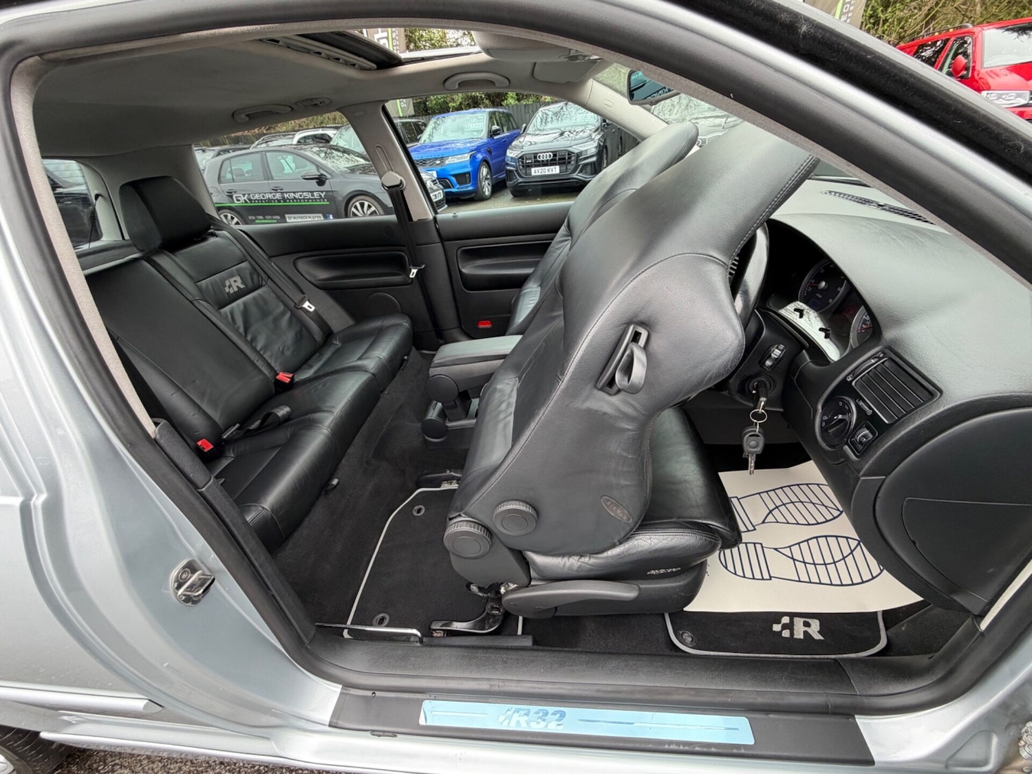 Used Volkswagen Golf 2003 for sale - 77630100: Photo 26