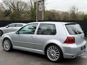 Used Volkswagen Golf 2003 for sale - 77630100: Photo