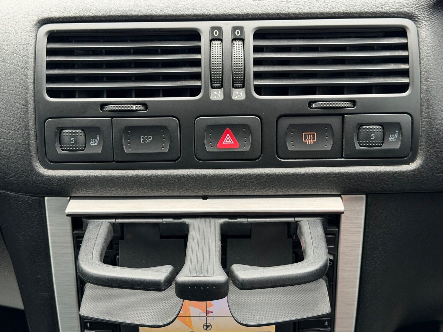 Used Volkswagen Golf 2003 for sale - 77630100: Photo 38