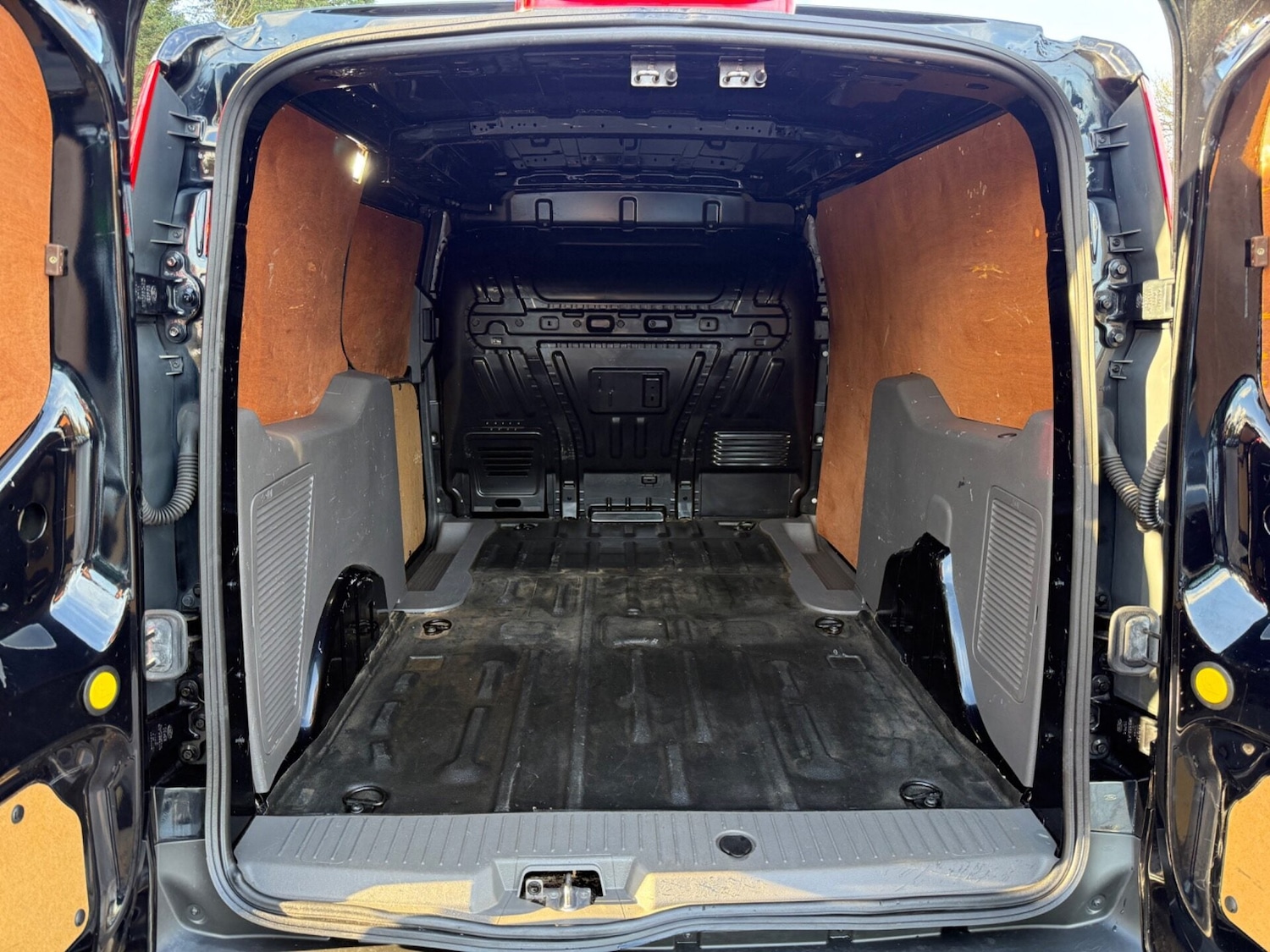 Used Ford Transit Connect 2022 for sale - 76934345: Photo 38