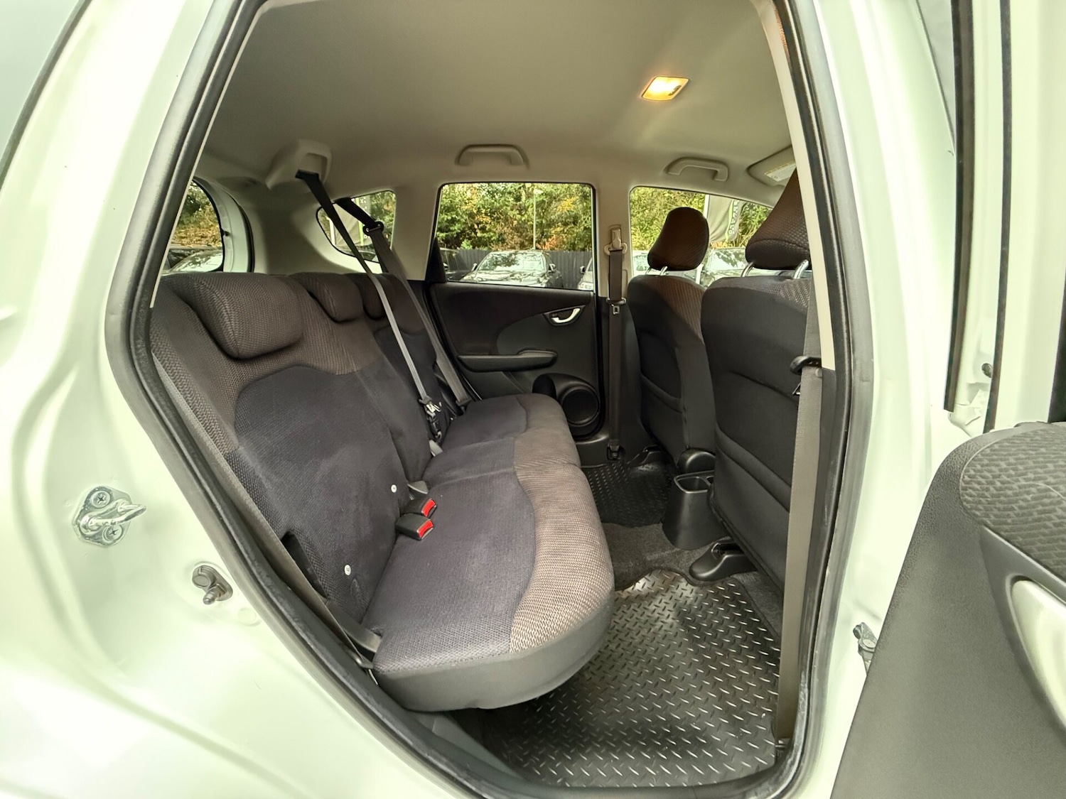 Used Honda Jazz 2014 for sale - 76517651: Photo 28