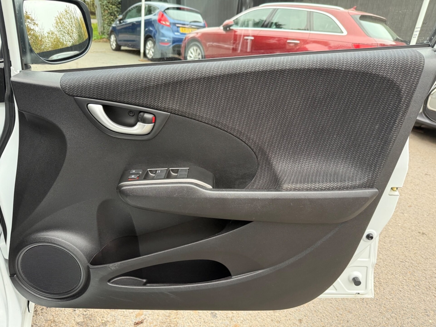 Used Honda Jazz 2014 for sale - 76517651: Photo 31