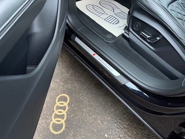 Used Audi Q8 2020 for sale - 76312239: Photo 24