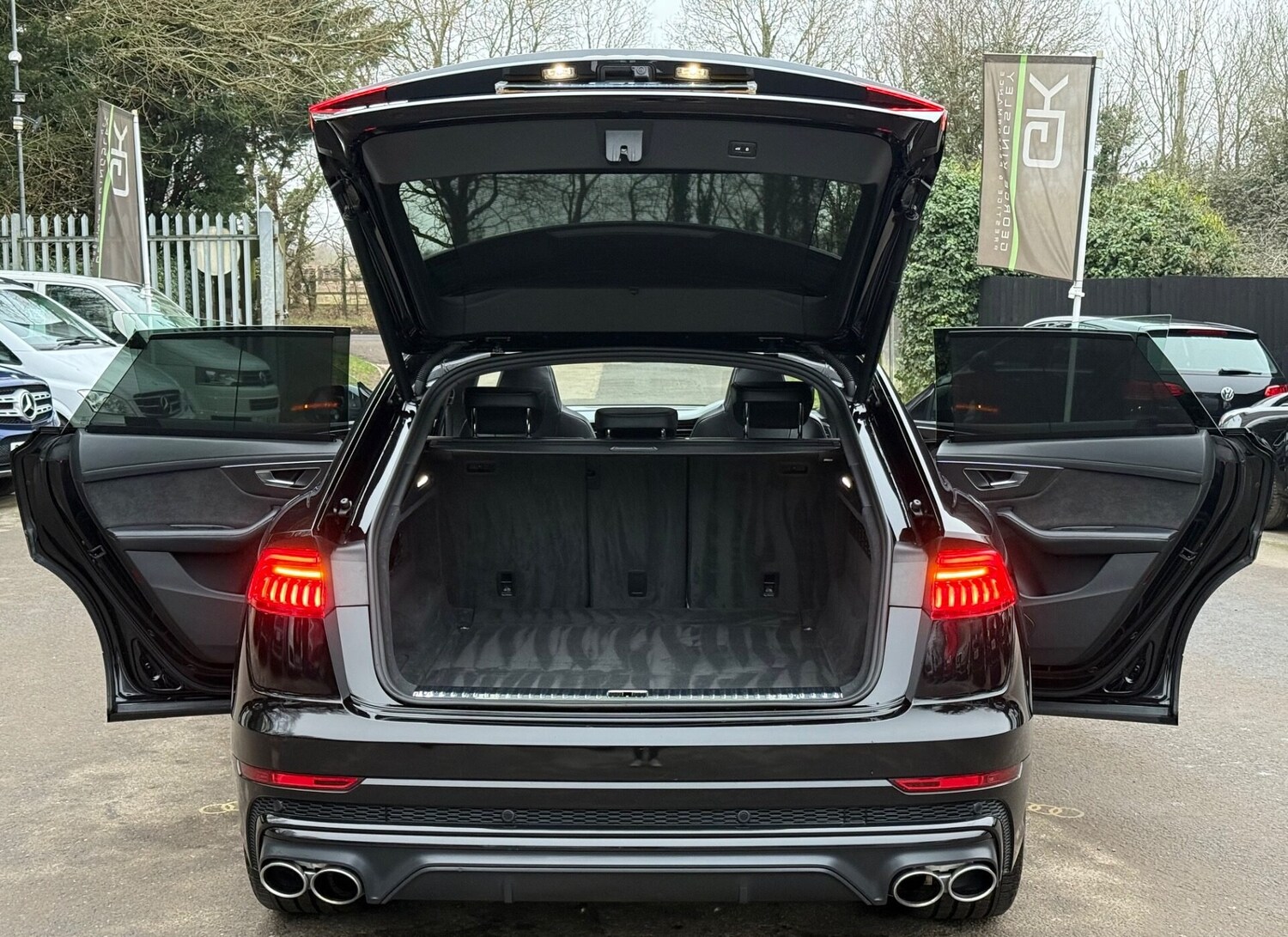 Used Audi SQ8 2020 for sale - 76312239: Photo 33