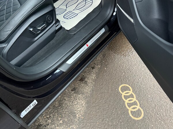 Used Audi Q8 2020 for sale - 76312239: Photo 45