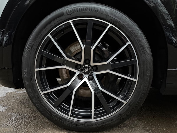 Used Audi Q8 2020 for sale - 76312239: Photo 74