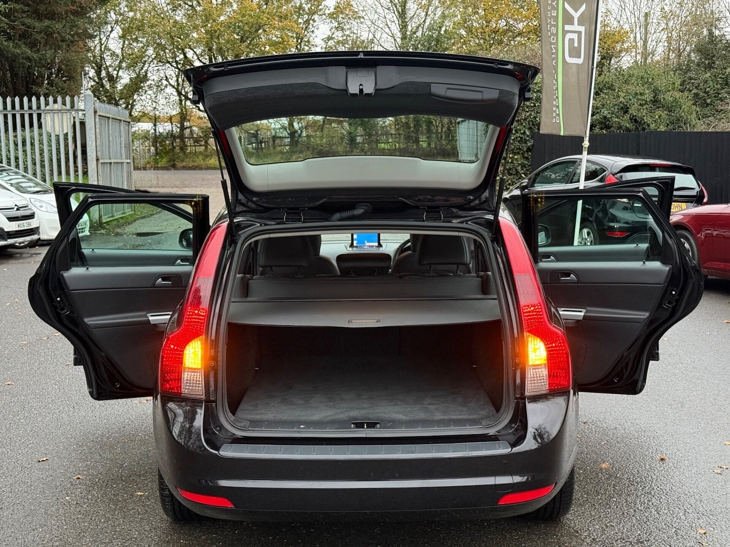 Used Volvo V50 2023 for sale - 76895920: Photo 22