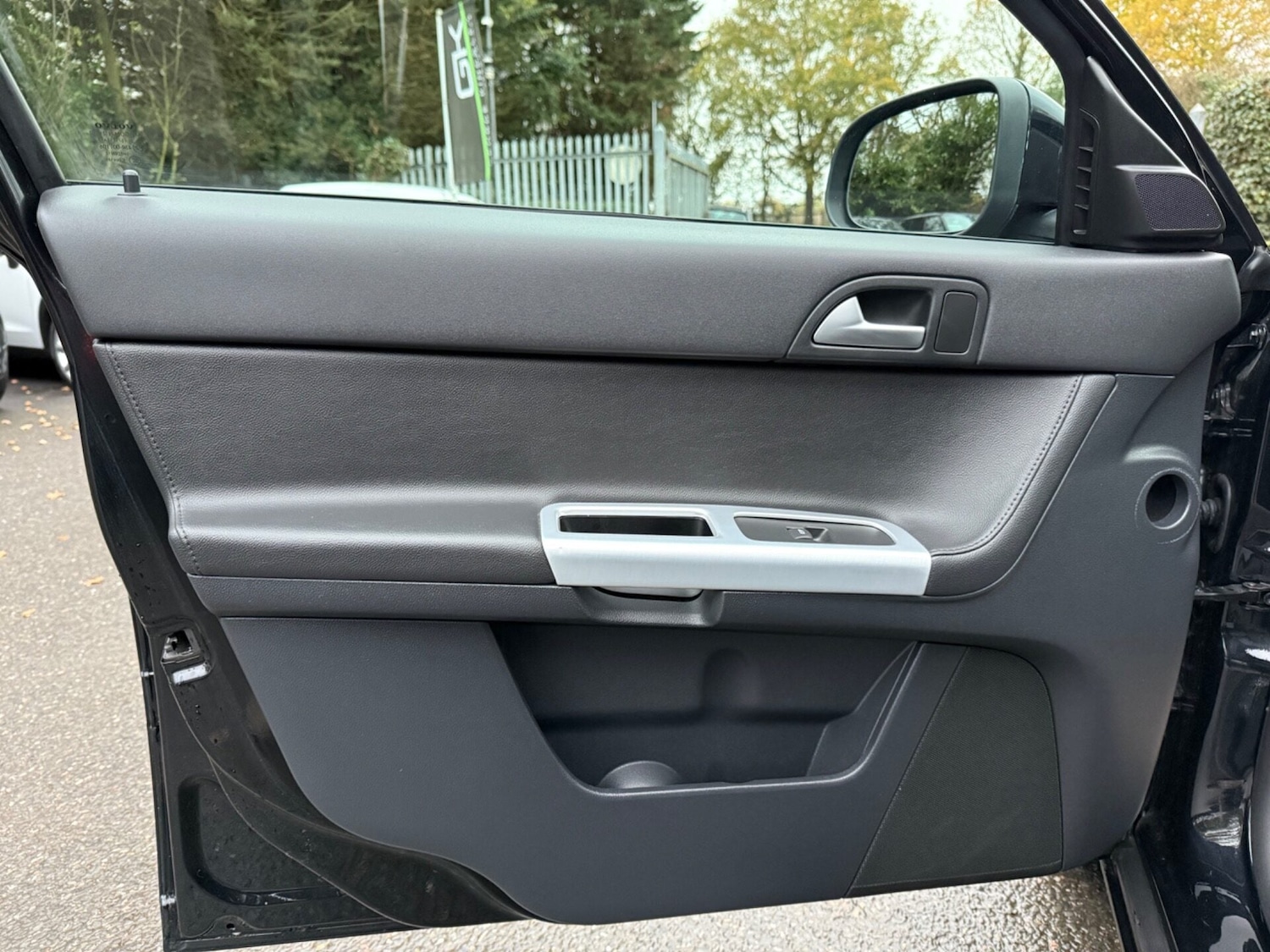 Used Volvo V50 2023 for sale - 76895920: Photo 27