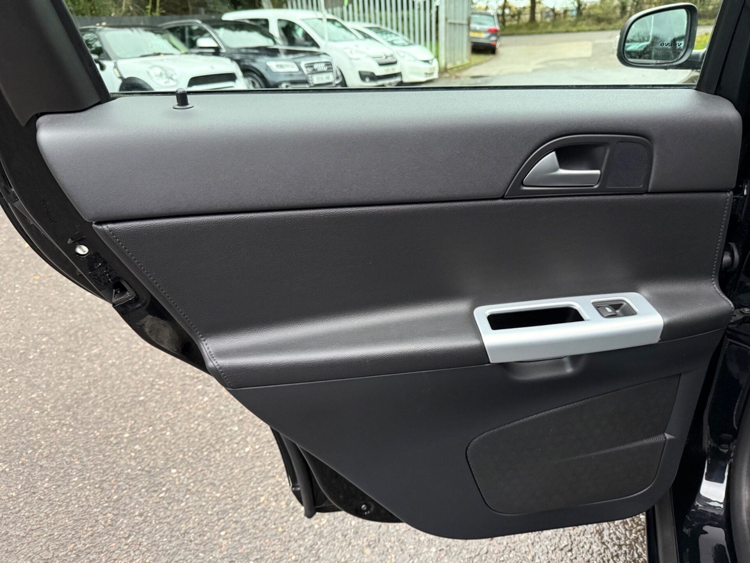 Used Volvo V50 2023 for sale - 76895920: Photo 28