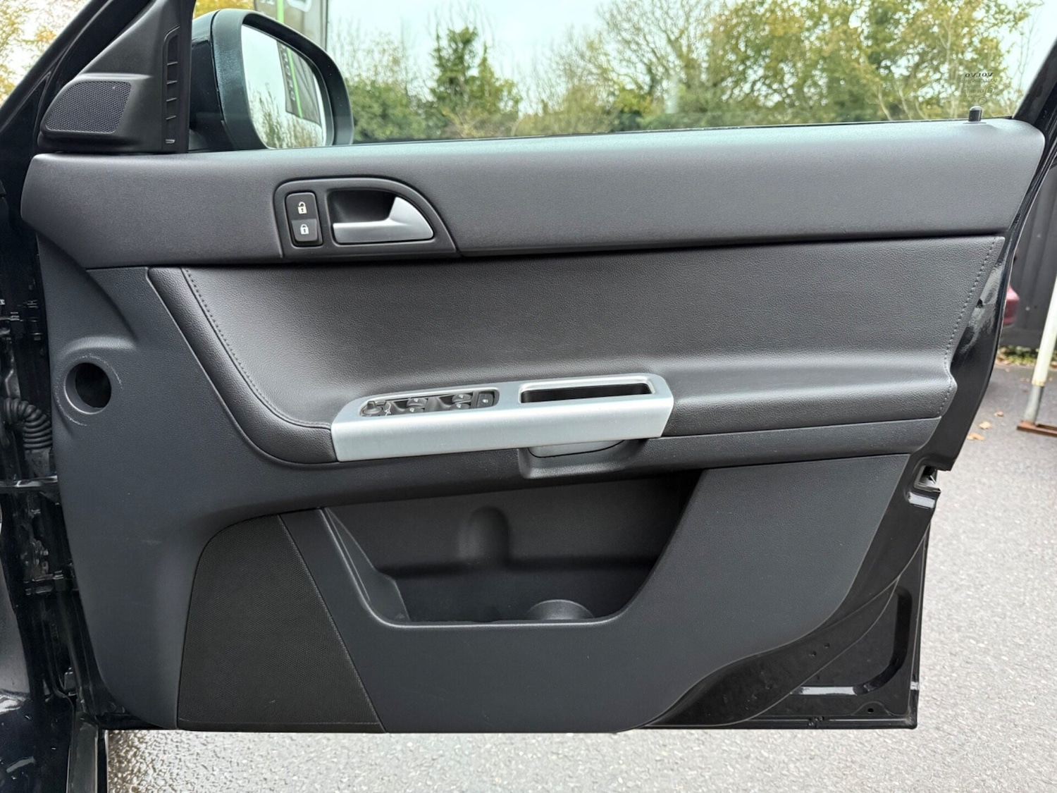 Used Volvo V50 2023 for sale - 76895920: Photo 36