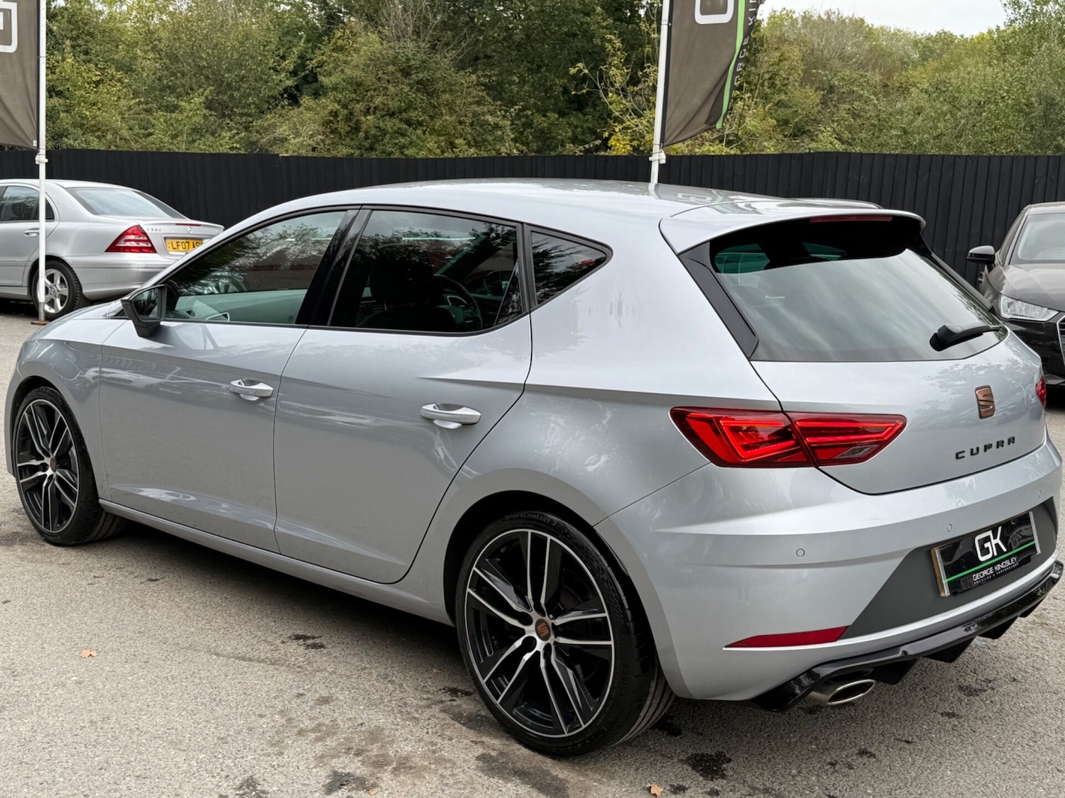 Used SEAT Leon 2019 for sale - 76324065: Photo 2