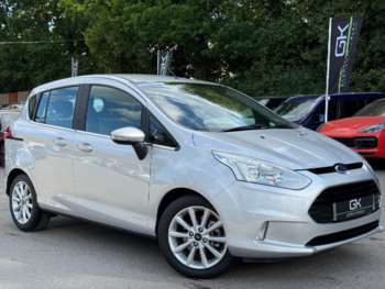 2015 (65) - TITANIUM AUTOMATIC - LOW MILEAGE 5-Door