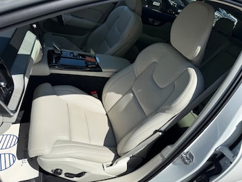 Used Volvo V60 2021 for sale - 79210957: Photo