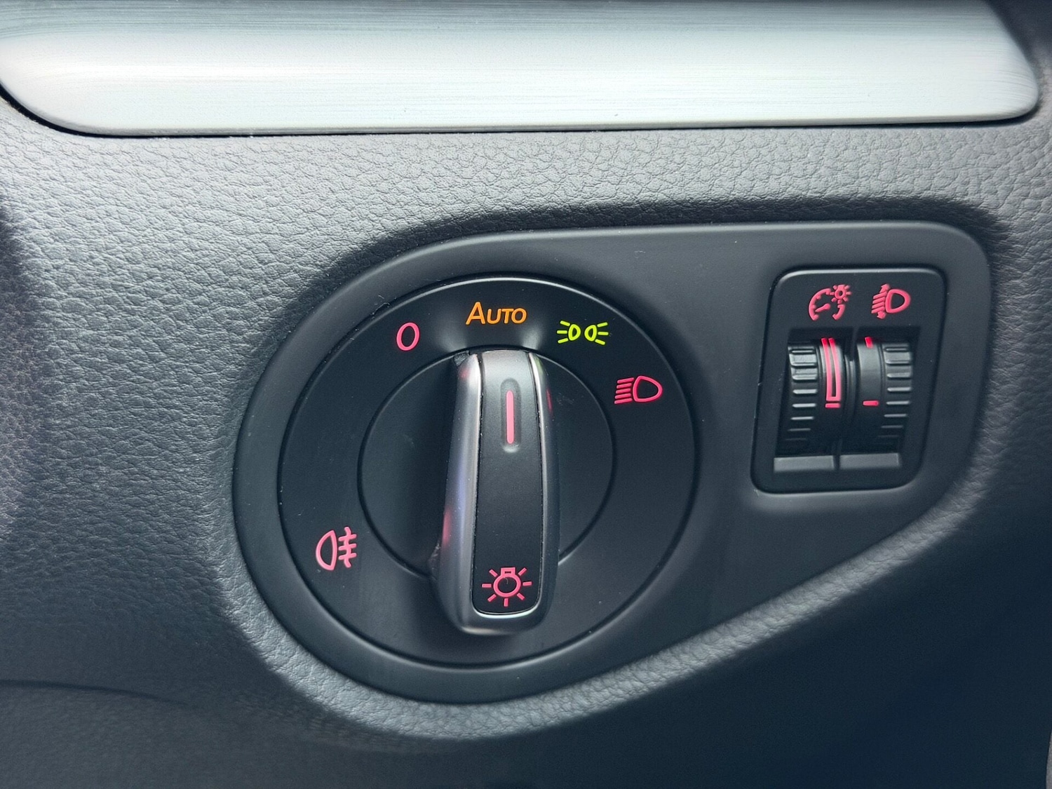 Used Volkswagen Sharan 2019 for sale - 77528227: Photo 43