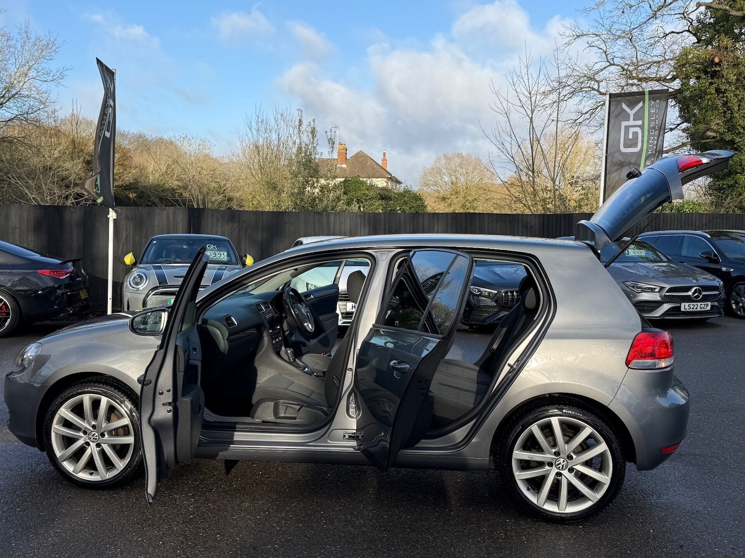 Used Volkswagen Golf 2011 for sale - 77164721: Photo 19