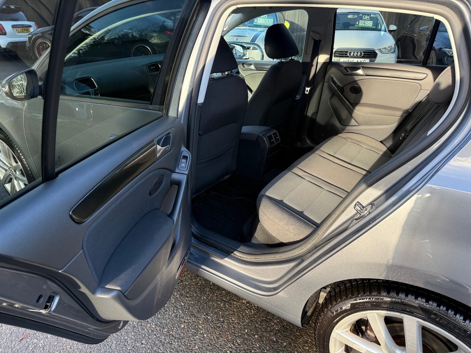 Used Volkswagen Golf 2011 for sale - 77164721: Photo 26