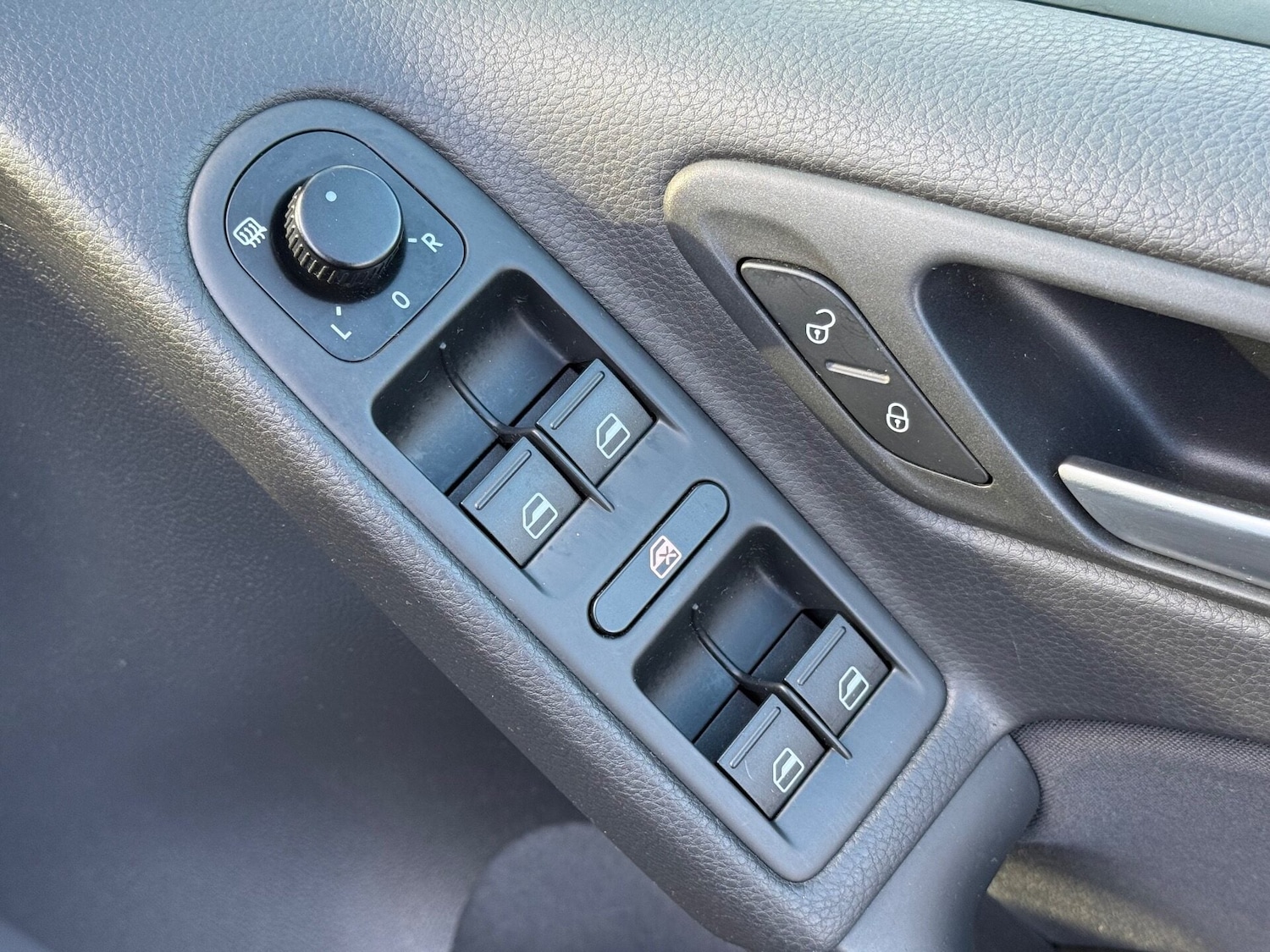 Used Volkswagen Golf 2011 for sale - 77164721: Photo 31