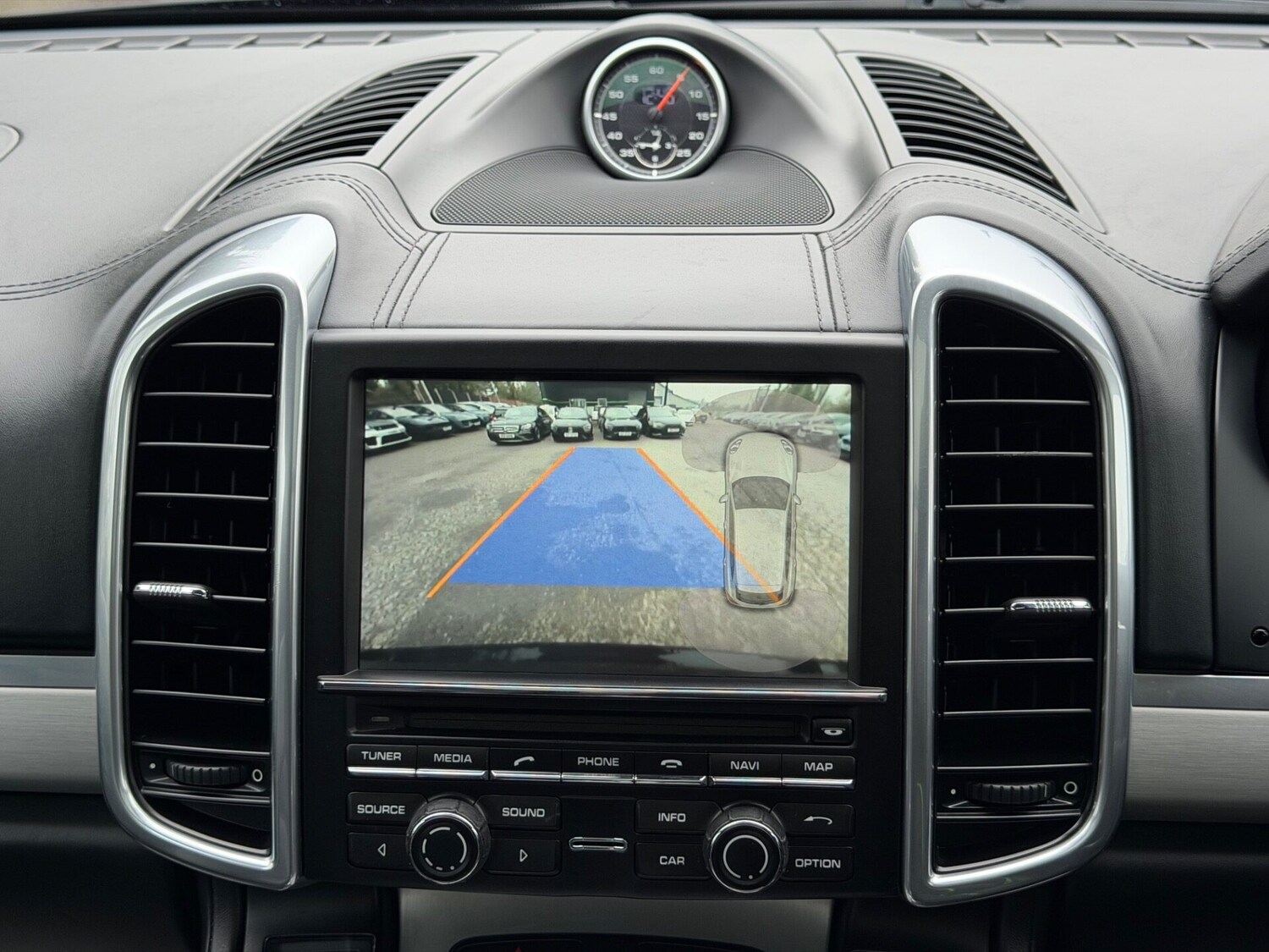 Used Porsche Cayenne 2015 for sale - 77758851: Photo 11